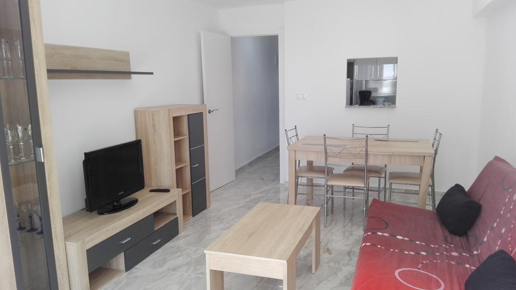 Apartamentos Los Caballos Benidorm Exterior foto